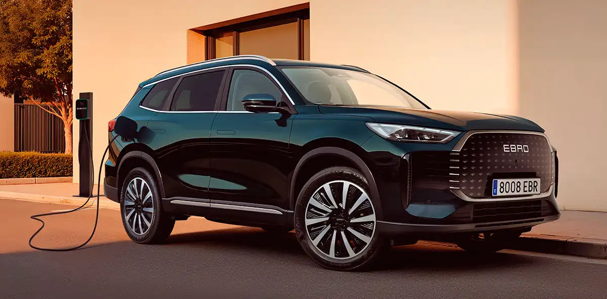 Nuevo EBRO s800 Híbrido Enchufable en Urumea Motor